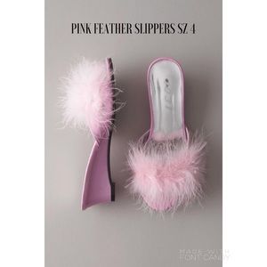 New chasing fireflies pink feather slippers SZ 4